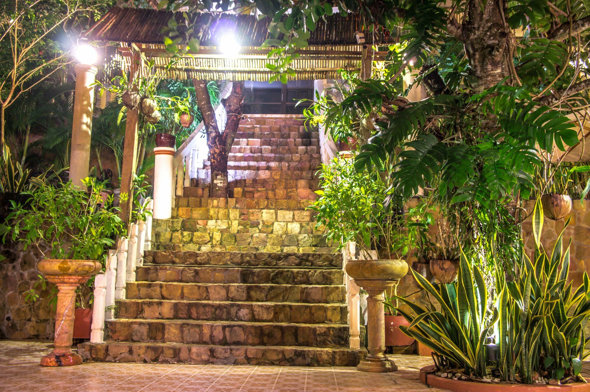 Tropical Hill Kep Cambodia Hotel Buitenkant foto